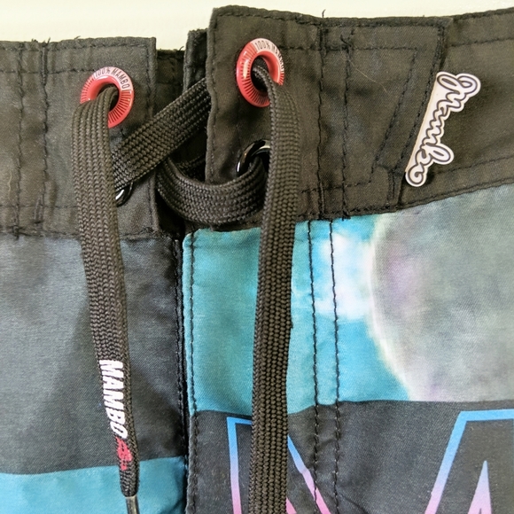 Mambo Australia Swim Trunks Size Medium - Picture 3 of 7